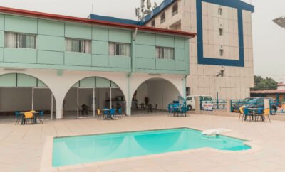 Espace piscine – Hotel Royal Palace